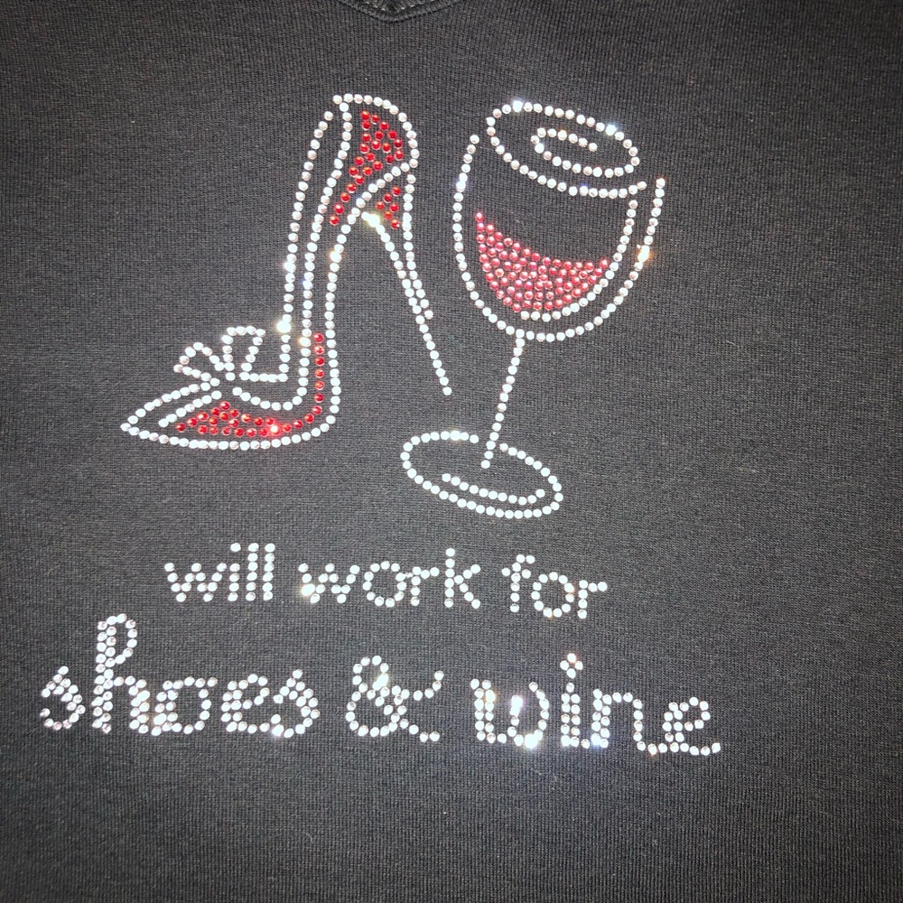 Chris’s Stuff Wine & Stiletto T-shirt - Picture 4 of 8